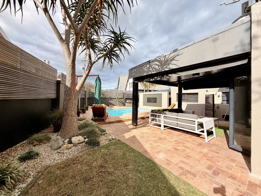 3 Bedroom Property for Sale in Onrus Western Cape